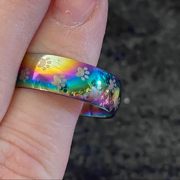 🎄2/$15🎁3/$20 Stainless Steel Unisex Rainbow Paw Print Ring size 13 - Picture 7 of 16